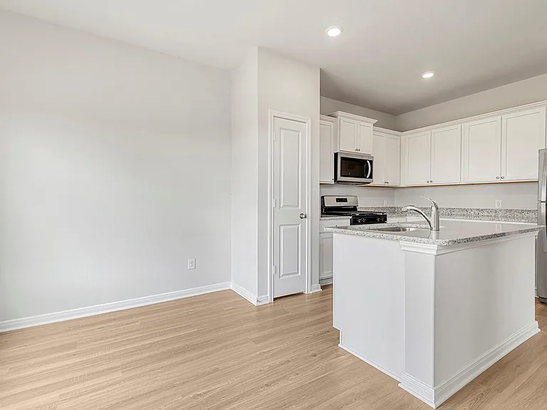 404 Mystic Slopes Dr — Photo 8