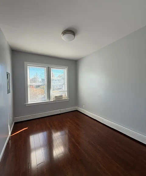 25 Cross St #4 — Photo 7