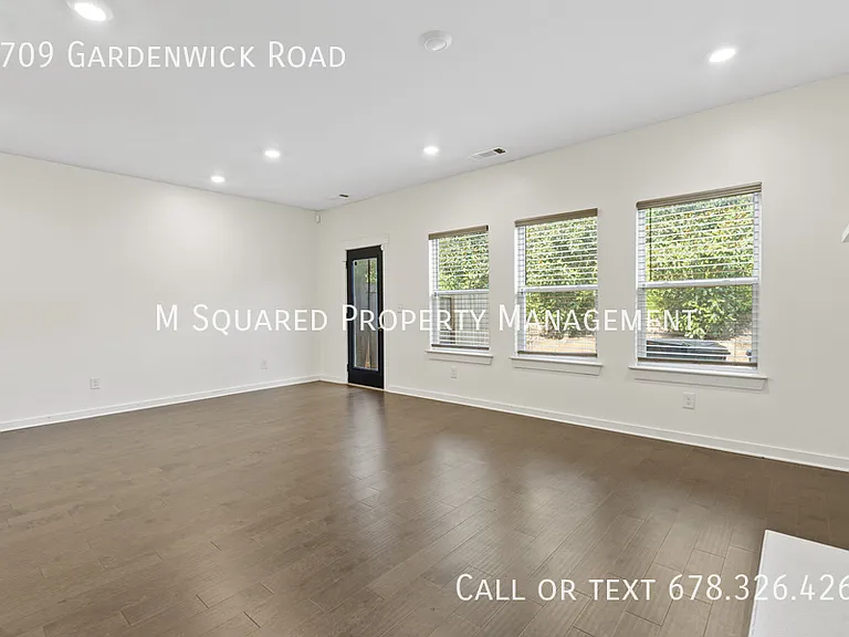 3709 Gardenwick Rd — Photo 8