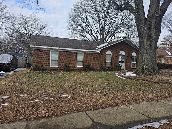 3rd image of 6326 Thornfield Dr