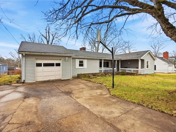 1300 Edwards Dr, Tipp City, OH 45371