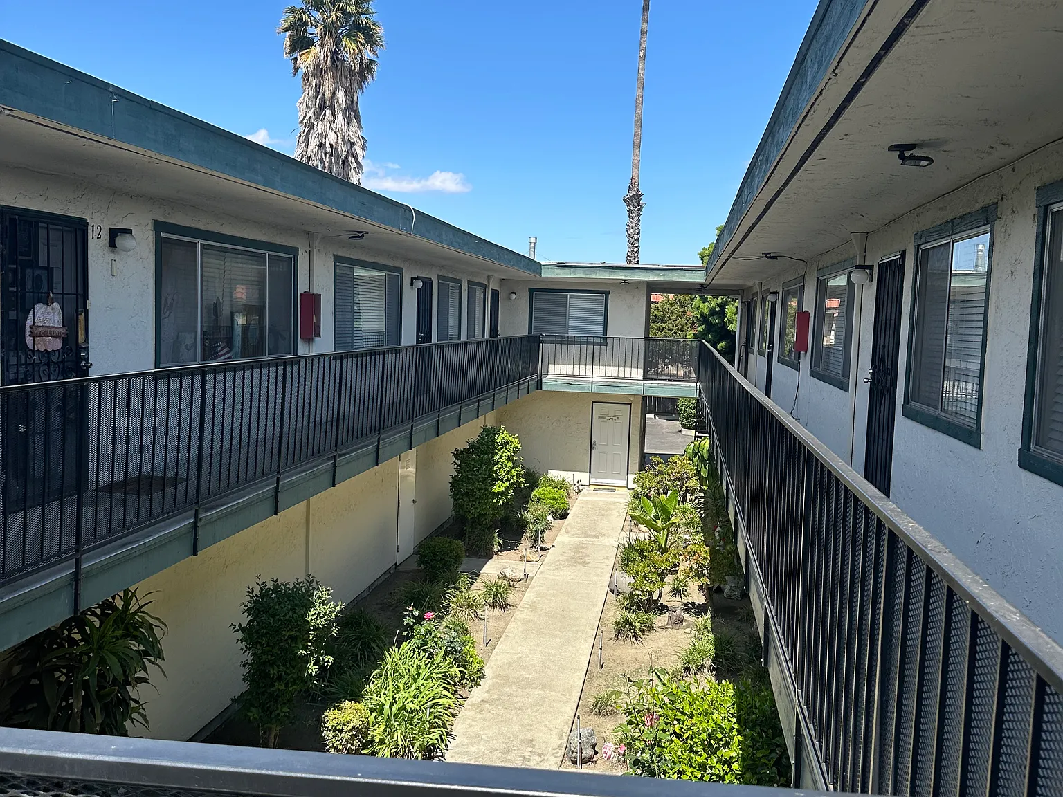 1 bed, 672 sqft, $2,500 — Photo 2
