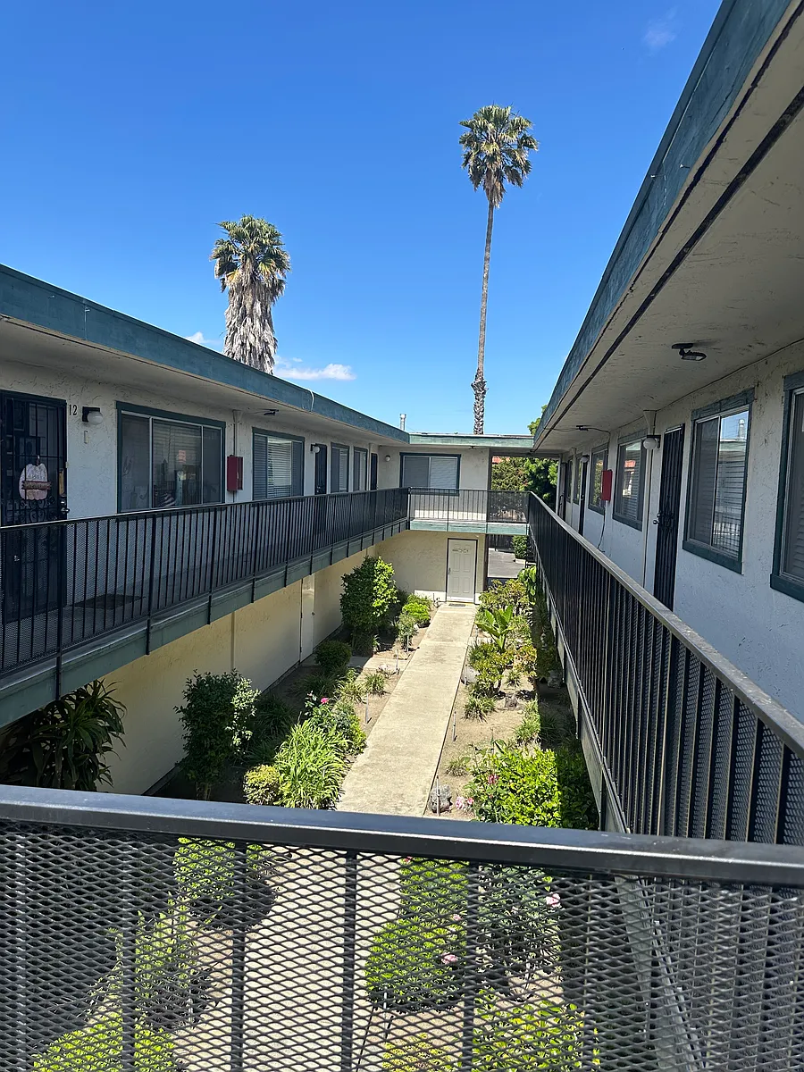 Building Photo - 1360 Calabazas Blvd #1
