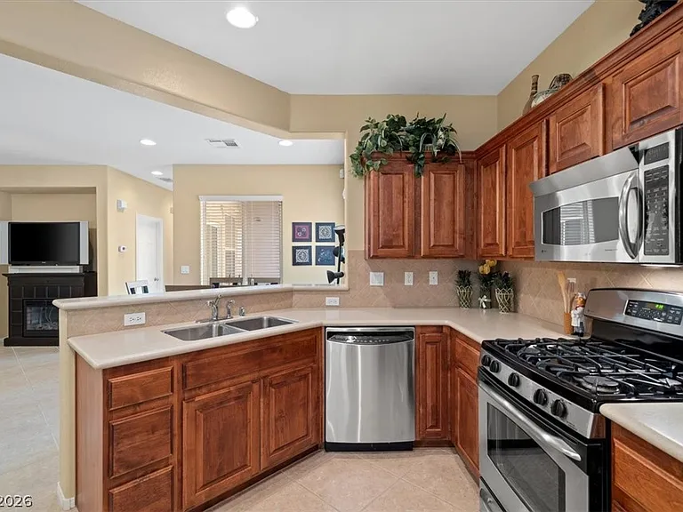 6729 Bluebell Garden St — Photo 10