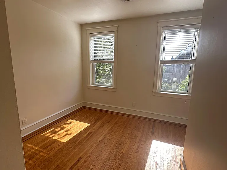 812 Pine St #2 — Photo 6
