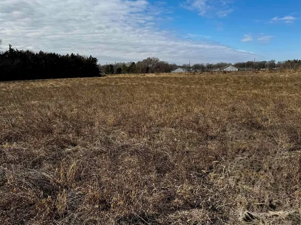 1104 Vista Way, York, NE 68467