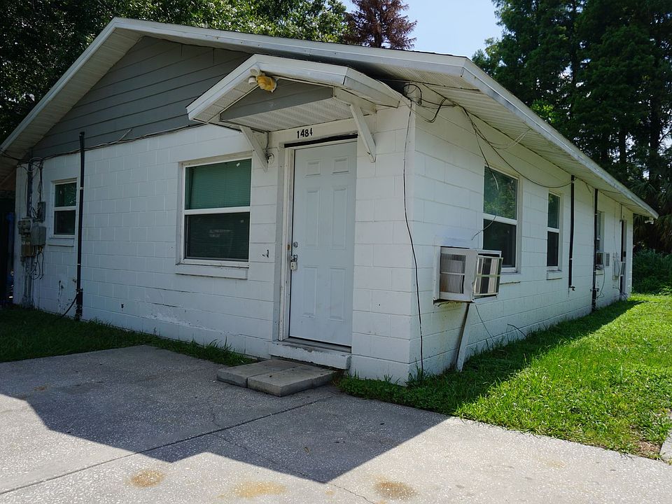 1st image of 1484 32nd St NW