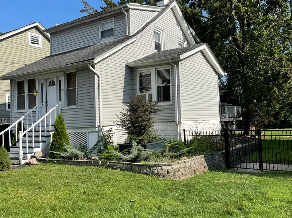 311 W 5th Ave, Roselle, NJ 07203