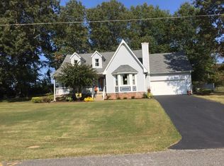 201 High Oaks Dr, Jackson, TN 38305