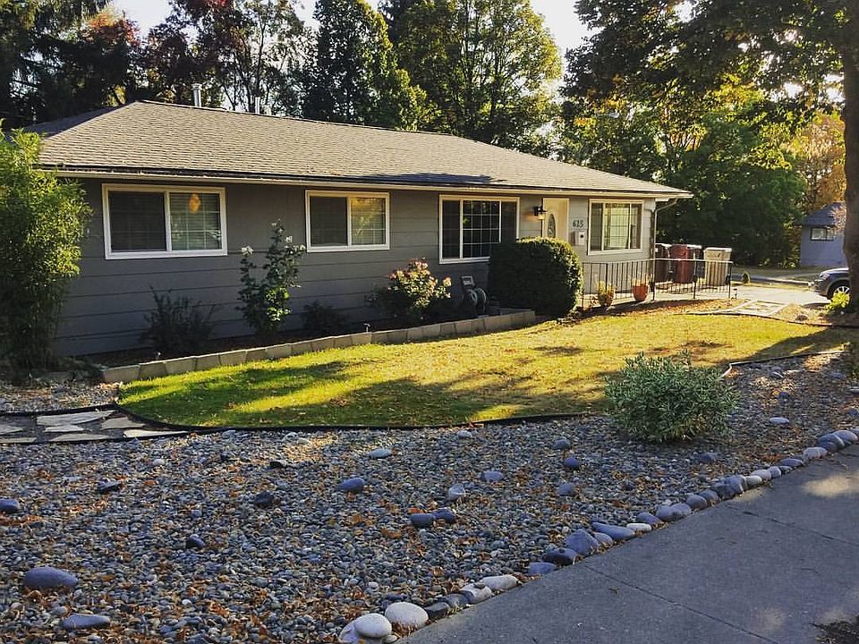 1st image of 625 NW Polaris St
