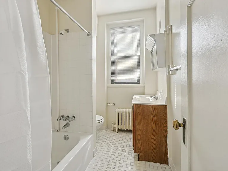 3520 Connecticut Ave NW — Photo 16