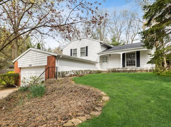 2910 Oriole Trl, Long Beach, IN 46360