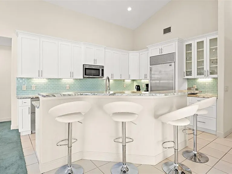 30312 Laurelwood Ln — Photo 19