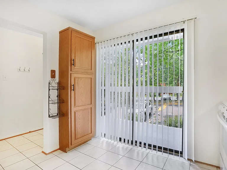 1526 Moorings Dr #12B — Photo 17