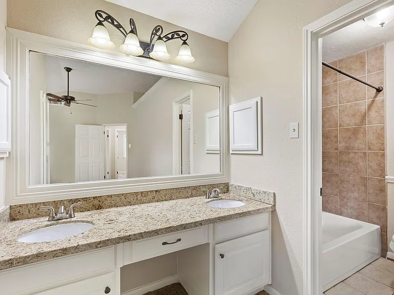 21435 Deerhaven Dr — Photo 19