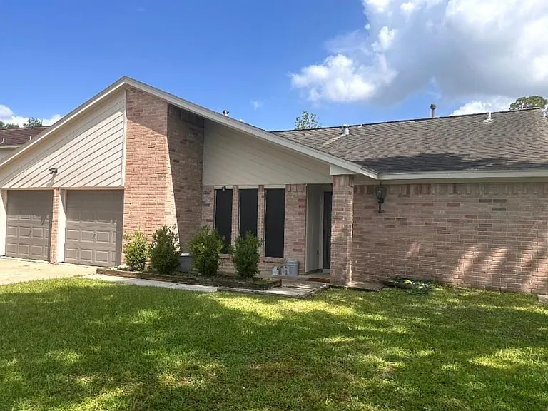 7514 Fuchsia Ln — Photo 2