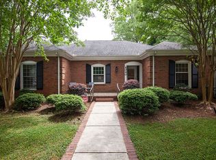 5040 Coronado Dr, Charlotte, NC 28212