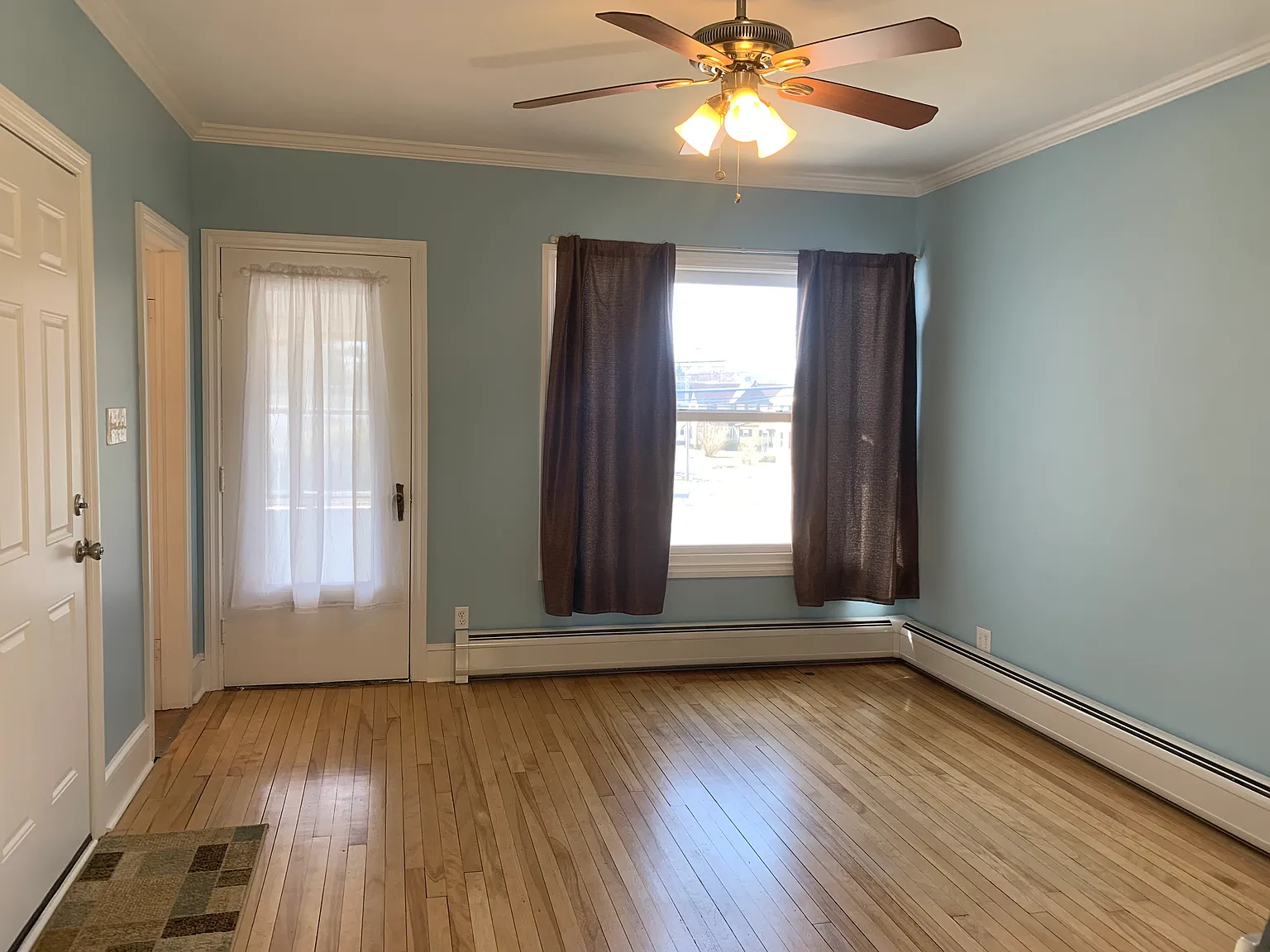 1 bed, 450 sqft, $950 — Photo 2
