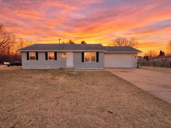 3107 Glenbarr Drive, Janesville, WI 53548