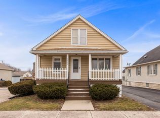 1706 N Center St, Crest Hill, IL 60403