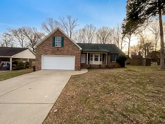 2nd image of 1507 Christi Ave