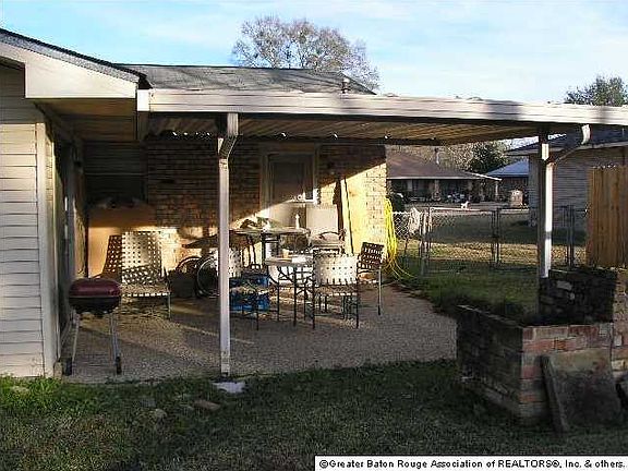 4th image of 12817 Teakwood Dr