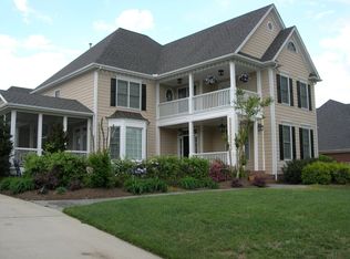 105 Elmcrest Dr, Holly Springs, NC 27540