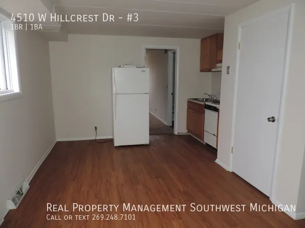 4510 W Hillcrest Dr APT 3, Berrien Springs, MI 49103