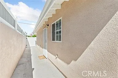 23021 Saticoy — Photo 3