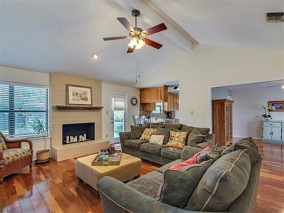 4th image of 117 Cedar Dr