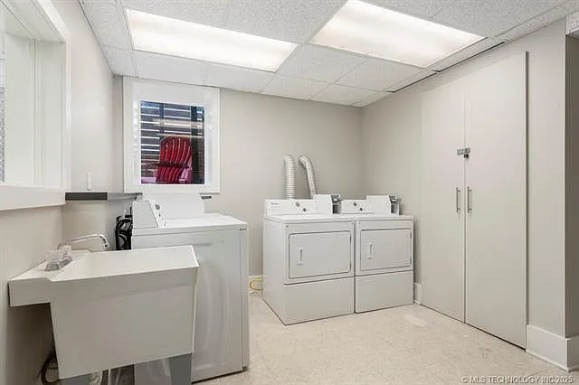 Melrose Apartments — Photo 7