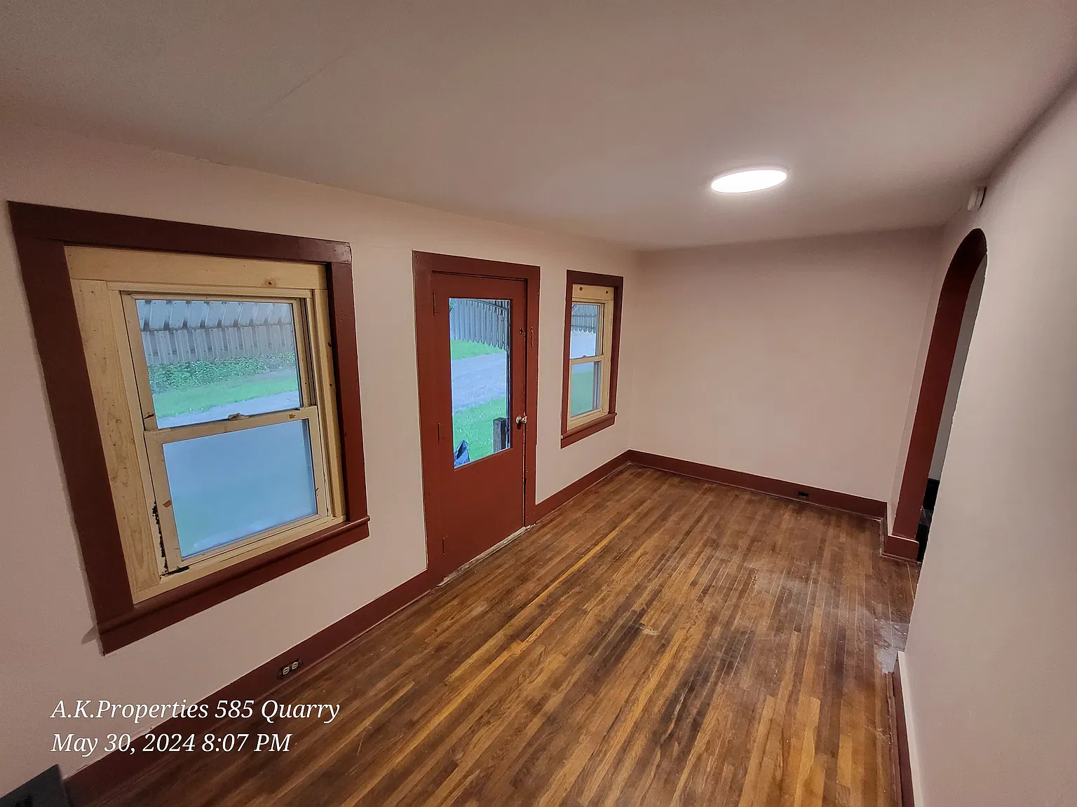 2 bed, 1.5 bath, 1463 sqft, $1,000 — Photo 2