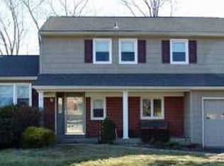 99 Christie St, Edison, NJ 08820