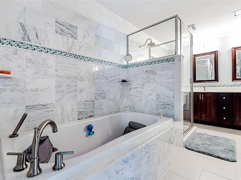 6865 Veronese St — Photo 11