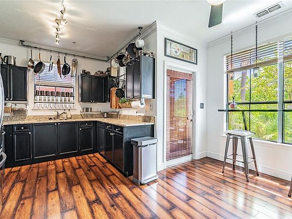 4th image of 2717 Via Cipriani Unit 614A