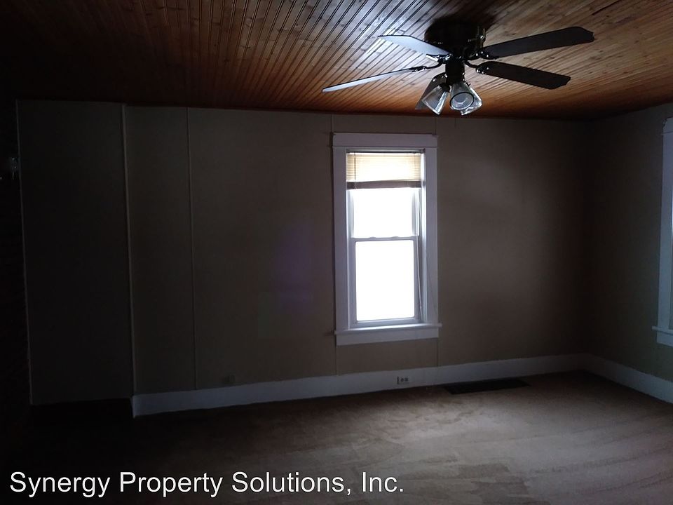 1st image of 67 E Smiley Ave