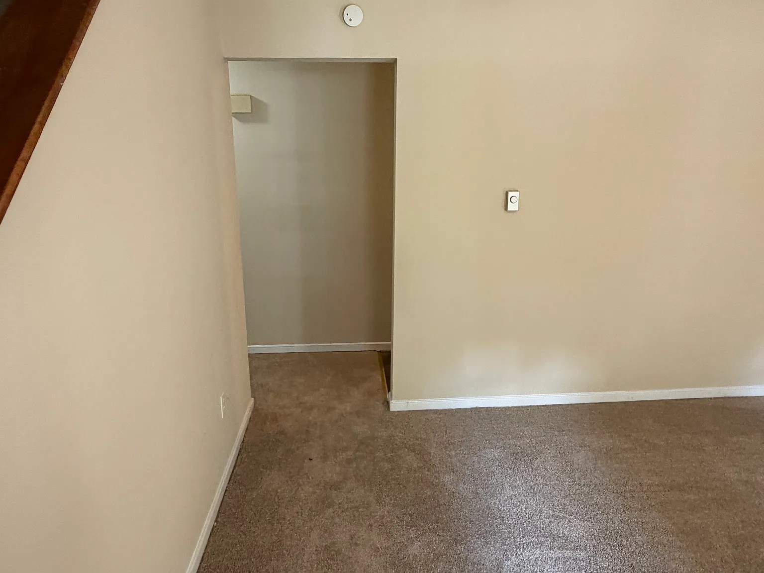 3 bed, 1242 sqft, $1,700 — Photo 2