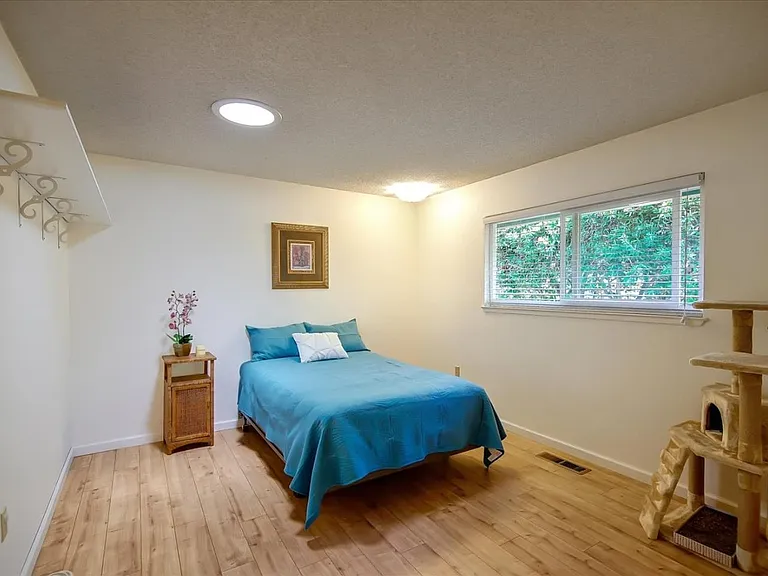 416 Sherman Dr #A — Photo 16
