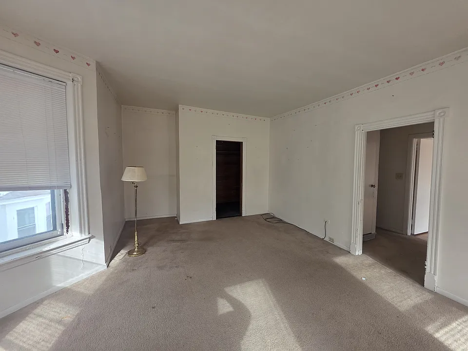 216 S 4th St #2