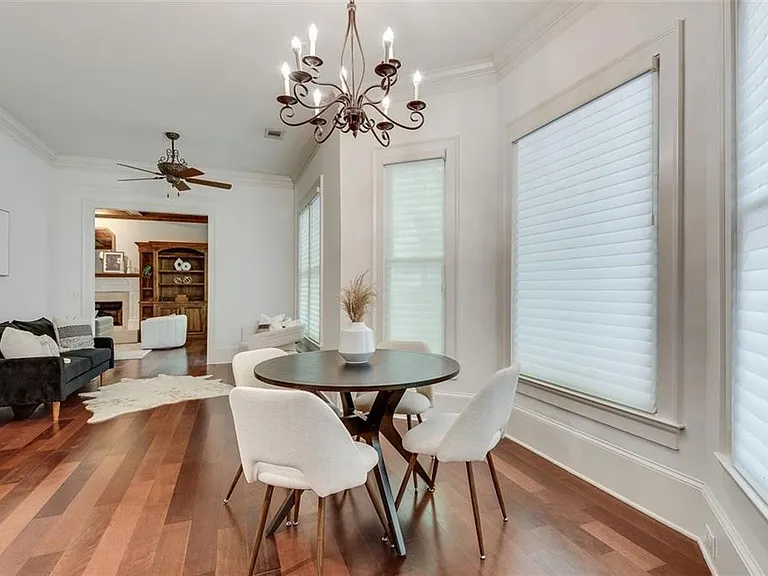 240 Lullwater Ct — Photo 17