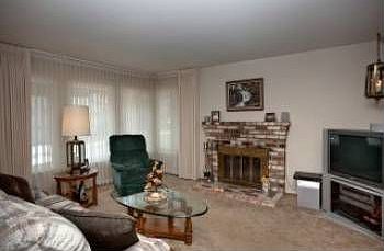 3rd image of 1084 Everglades Dr