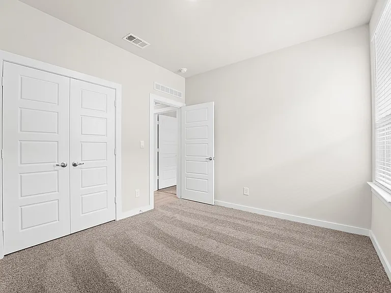 2107 Fortune Dr — Photo 23