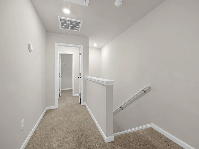 201 Sunriff Ct — Photo 18