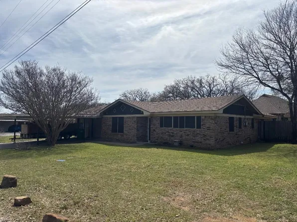 1001 Cactus St, Mineral Wells, TX 76067