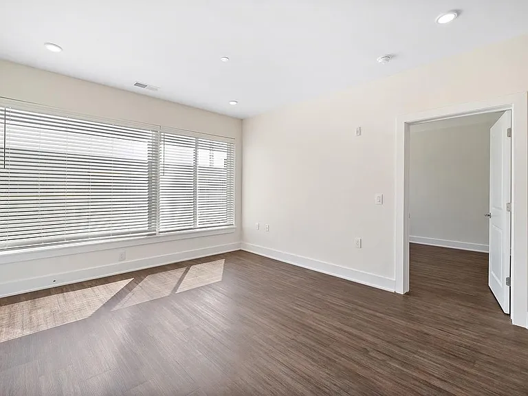 1148 N 2nd St #3H — Photo 18