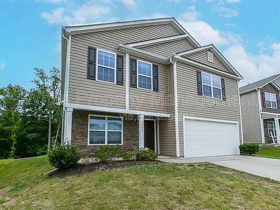2nd image of 1525 Lilly Springs Pl