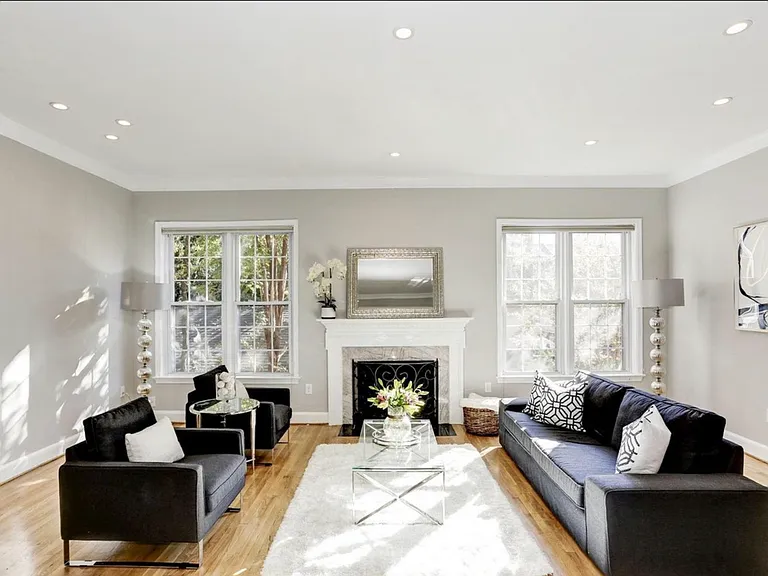 3628 Reservoir Rd NW — Photo 2