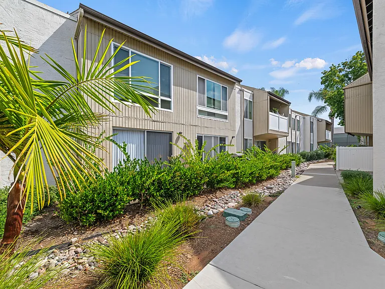 8034 Linda Vista Rd #2G — Photo 16