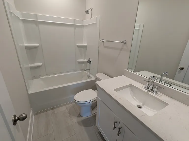 416 Roderick Ln — Photo 18