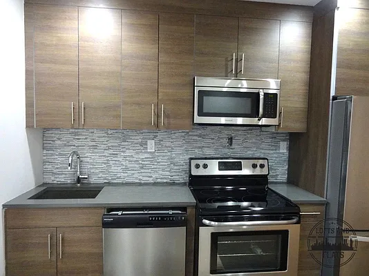 Rented by Lofts and Flats LLC | media 8